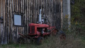 old-red-tractor